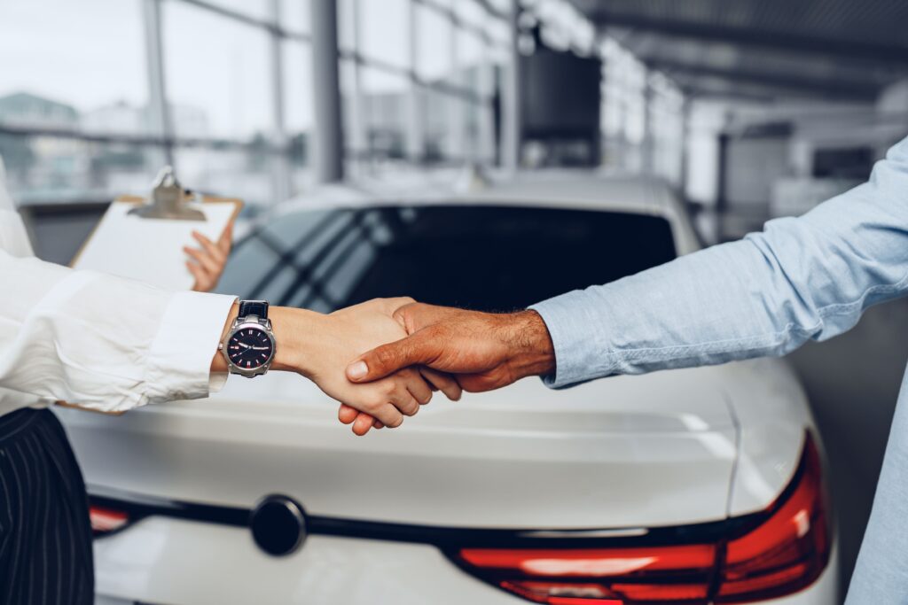 réservation d’un essai gratuit de véhicule - Essayer une voiture premium ou écologique sans engagement